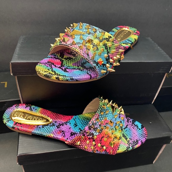 Slides - Picture 3 of 3